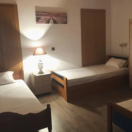 Kyr Gianni Mansion Case de vacanță