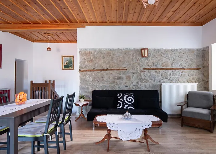 בית נופש Kyr Gianni Mansion *