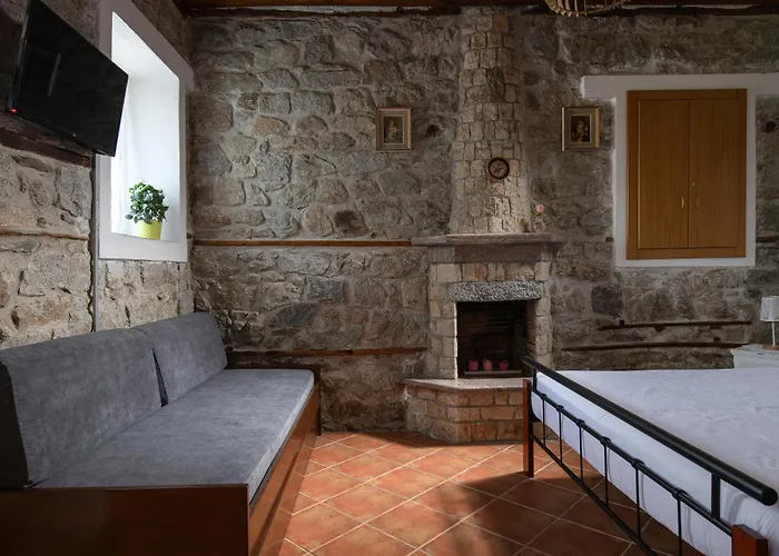 בית נופש Kyr Gianni Mansion *