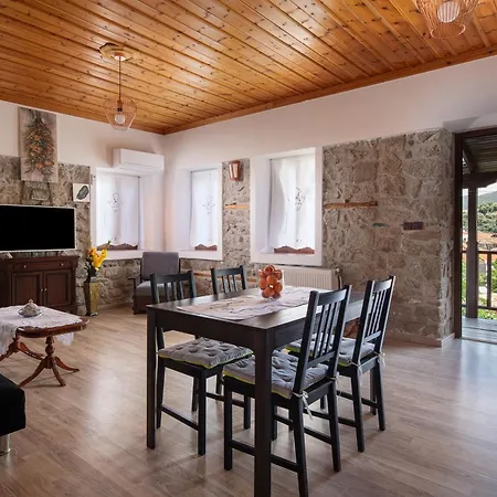 Kyr Gianni Mansion Tatil Evi Sykia