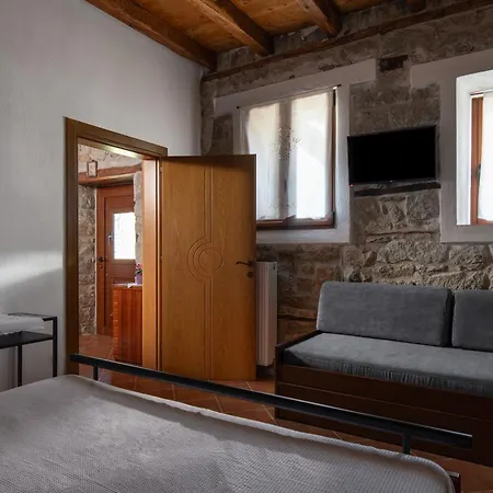 Kyr Gianni Mansion Tatil Evi *